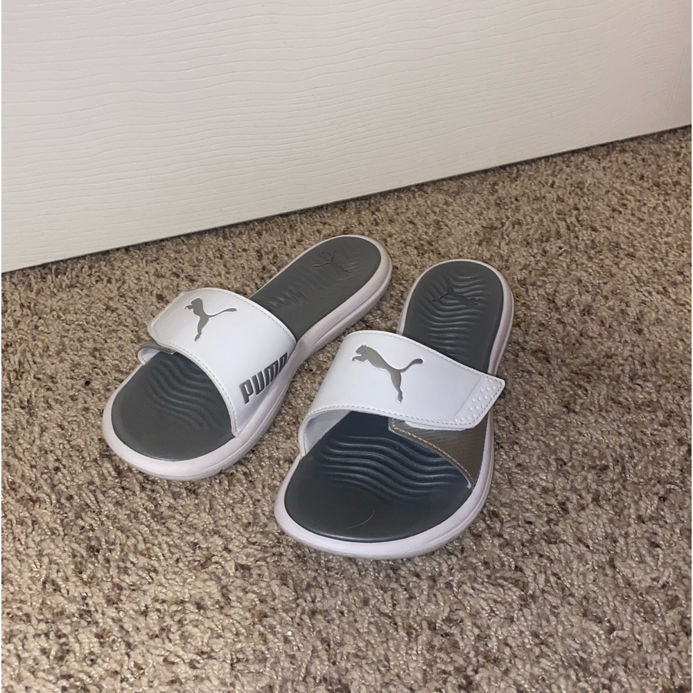 Puma grey and white athletic slides